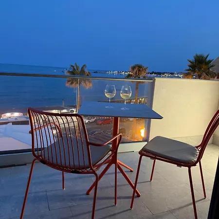 Baciati Dal Sole Appartament Homestay