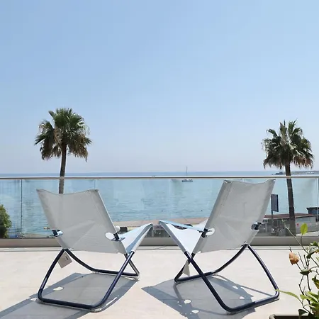 Homestay Baciati Dal Sole Appartament Giardini Naxos