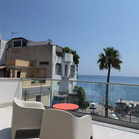 Baciati Dal Sole Appartament Alloggio in famiglia
